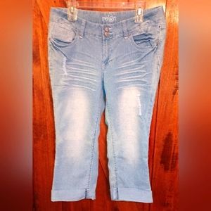 Reign (Capri) pants